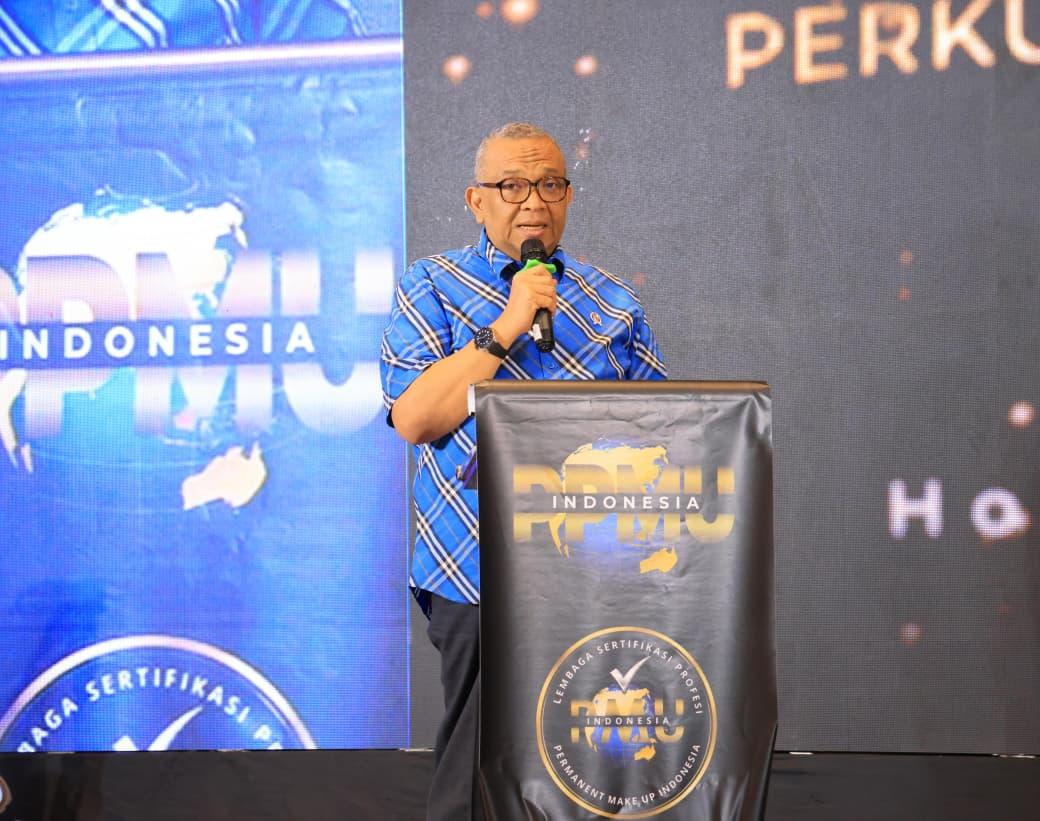 Kemnaker Dorong Sertifikasi Kompetensi bagi Pekerja Permanent Makeup